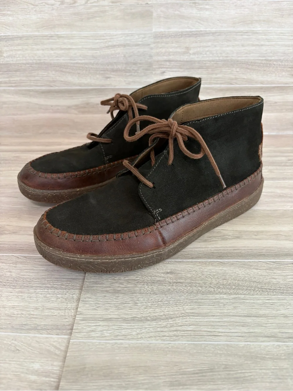 Clarks Olive Green Suede Laced Chukka Boots